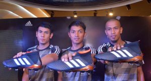 adidas-kasut-but