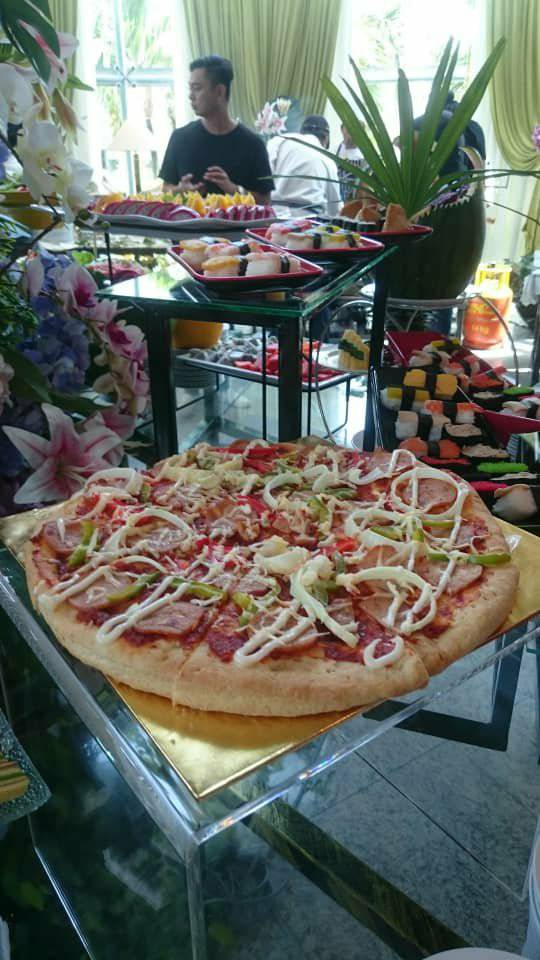 big-pizza