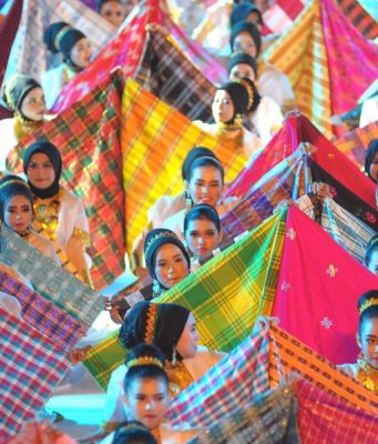 Kenali Budaya Warisan Masyarakat Bugis Melalui Fiesta Warisan Bugis Lino Maloang Bugis-Tradition