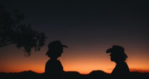 Kembar-Tertukar